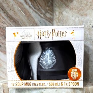 NIB: HARRY POTTER CAULDRON MUG & SPOON SET